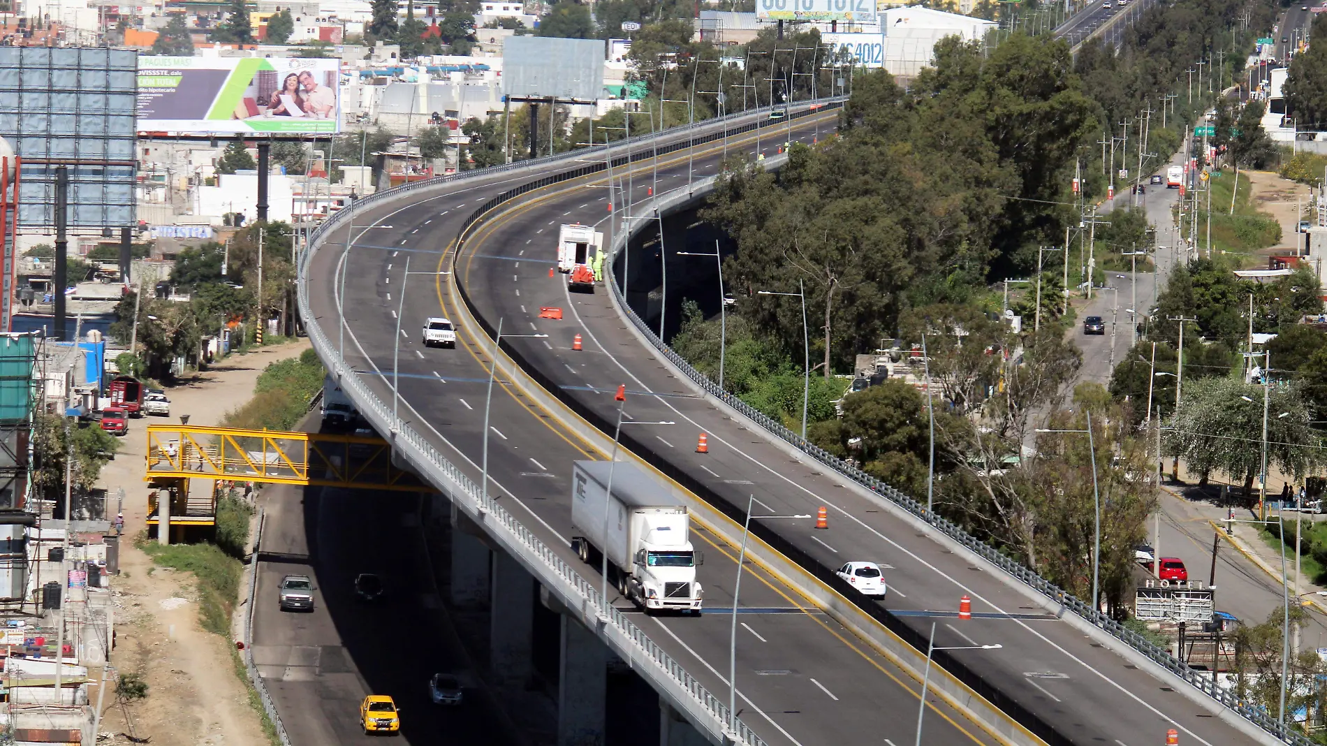 AUTOPISTA CARRETERA MEXICO-PUEBLA ivan venegas (7)